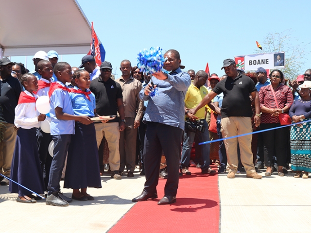 Filipe Nyusi inaugura ETA compacta de Corumana