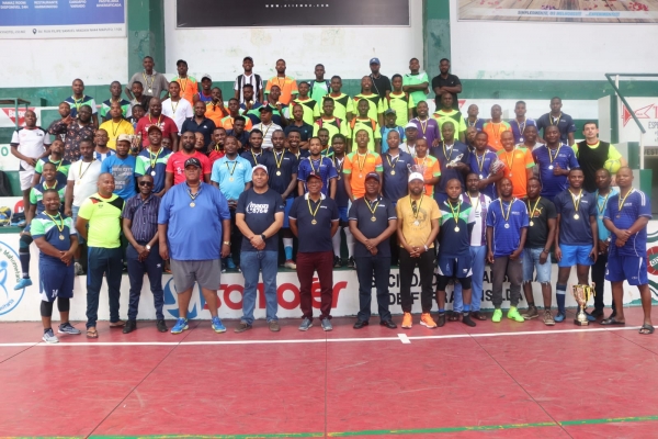 FIPAG conquitsa torneio de Futsal